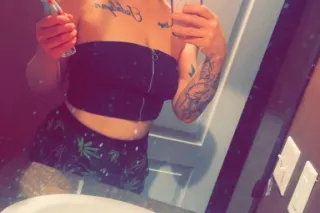 sexy blue eyed snowbunny - Image 3